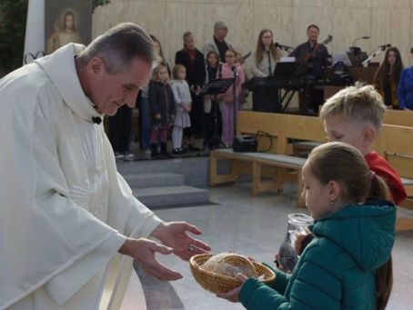 Una campagna di crowdfunding dei fedeli nella Repubblica Ceca sta già pagando gli stipendi dei sacerdoti.