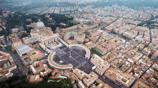 Questa è la Chiesa: «l’assemblea di coloro che guardano nella fede a Gesù» 