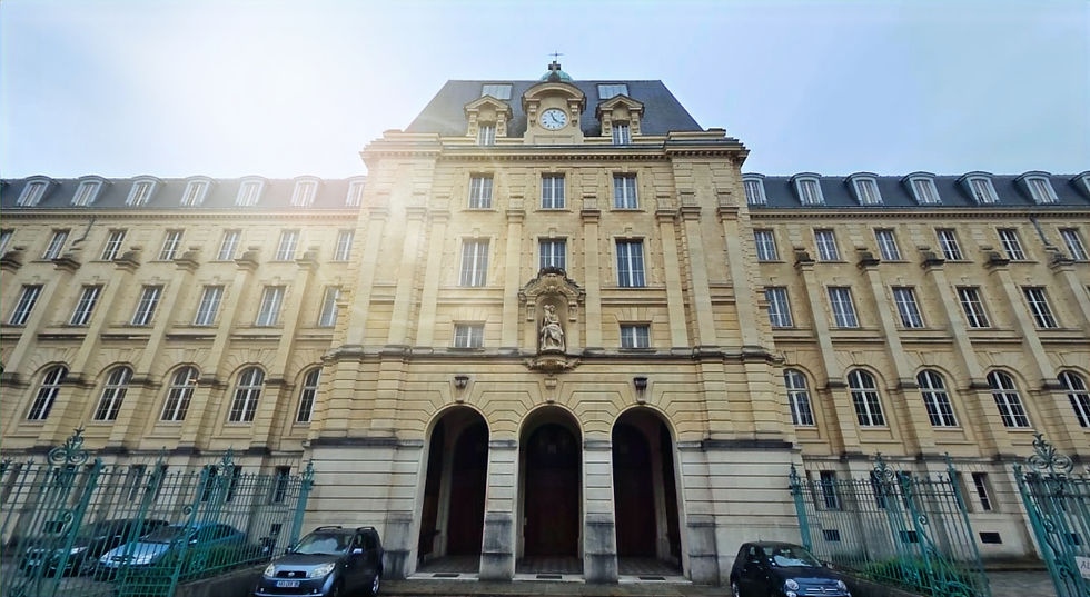 L'Istituto Cattolico di Parigi (ICP) e la Società dei Sacerdoti di Saint-Sulpice hanno creato un unico seminario, che coniuga il rigore della formazione universitaria con la pedagogia specifica di Saint-Sulpice.