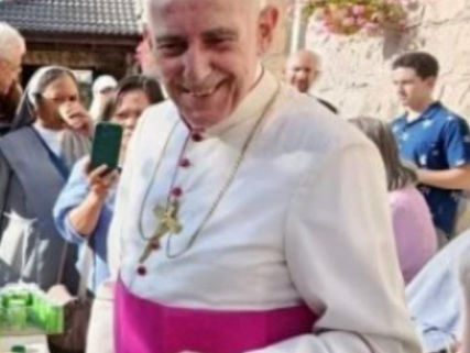 Da cassiere di casinò a vescovo, ora missionario in Terra Santa: "Dalla mia finestra posso vedere il Getsemani".