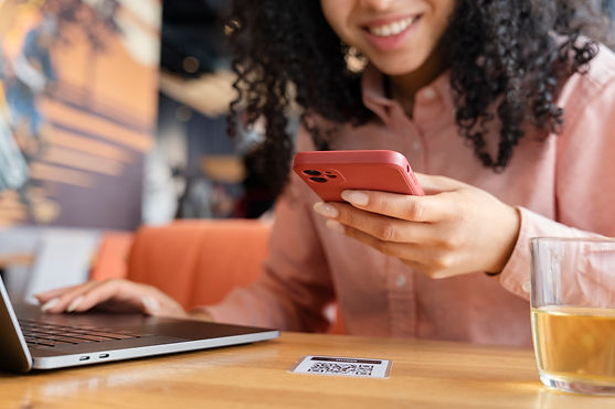close-up-smiley-woman-with-devices.jpg