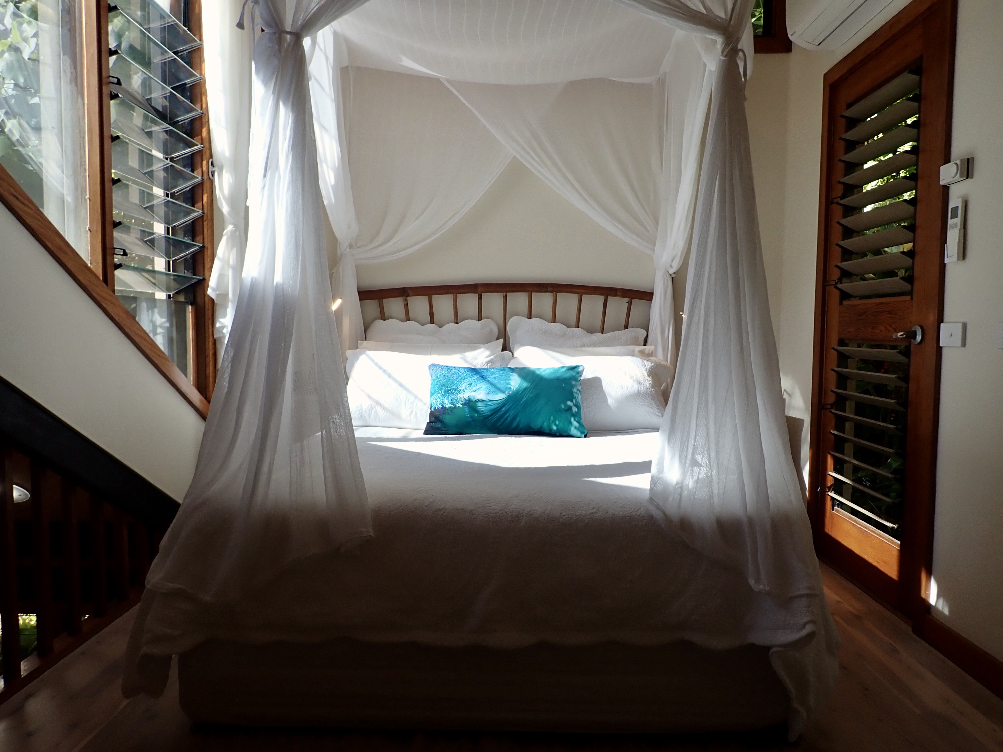 queen size bed