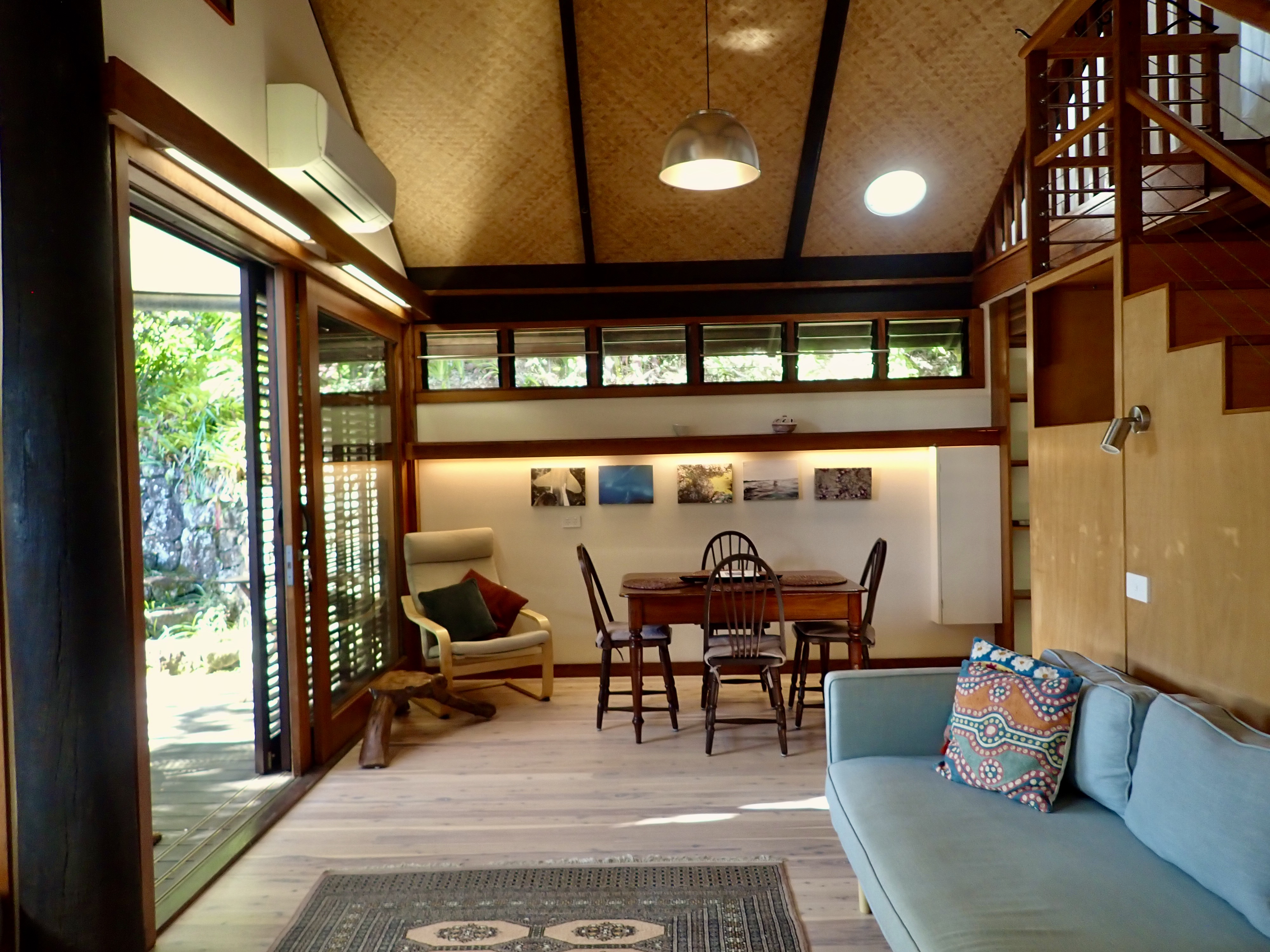 Lounge and Dining area