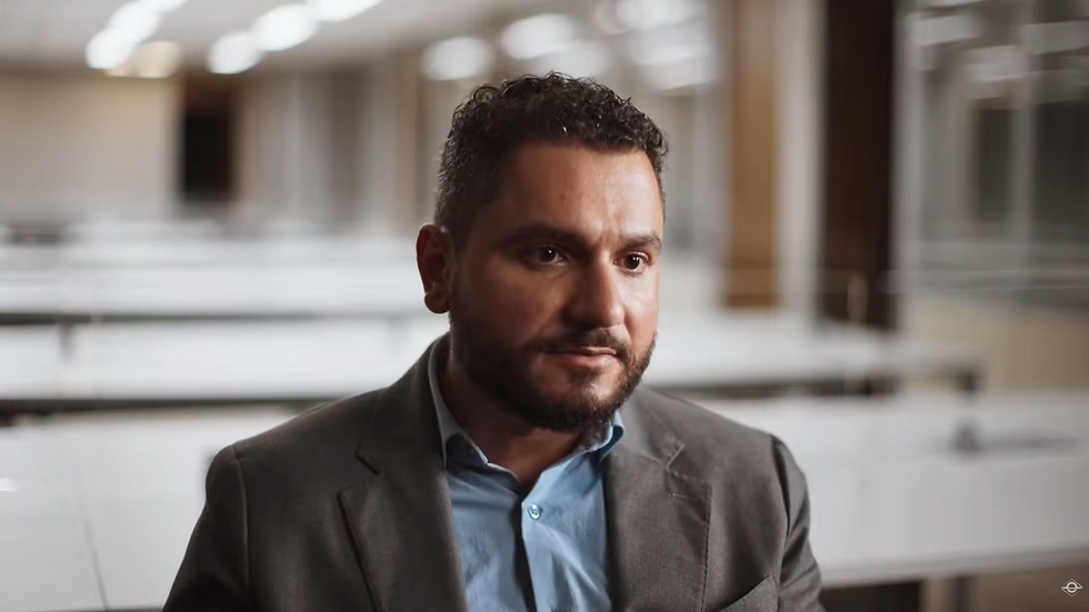 Pastor Yago Martins da Igreja Batista Maanaim e dono do canal do YouTube Dois Dedos de Teologia.