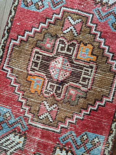 VIntage Rug Rose | LittlePinkBrickHouse