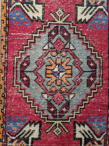 Vintage Rug Sara | LittlePinkBrickHouse