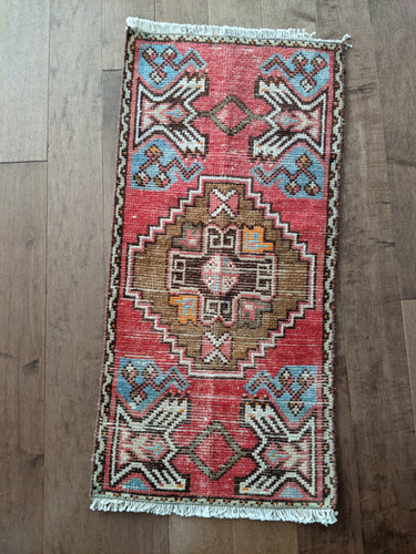 137×123 “Rose quartz”ViNTAGE TURKiSH RUG Vintage Rug Rosegold Rug, Turkish Rug, Runner Rug, 4.9 X 9.6