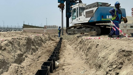 Using Vinyl Sheet Piles in the Middle East: Overcoming Heat, UV Exposure, and Installation Challenges