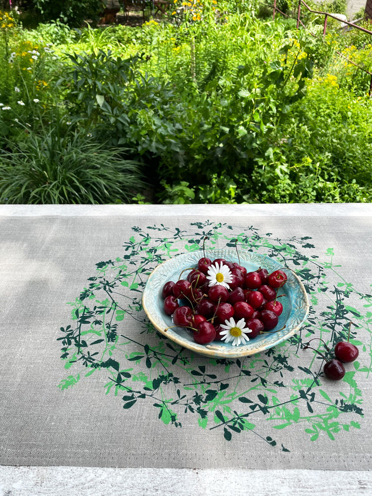 Miniaturbild: Leinen -Tischläufer  "großer Kreis aus Luzerne"