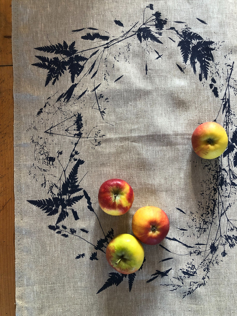 Miniaturbild: Tischläufer  "Wiesenkerbel"