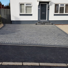 Block paving driveway by Johnson Surfacing