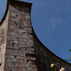 The Crinkle Crankle Wall