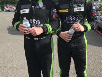 Neary sprints to victor at Oulton Park
