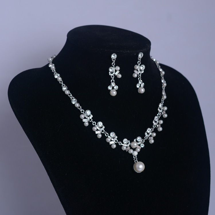 Korean Bride Necklace and Earring Set with Pearls