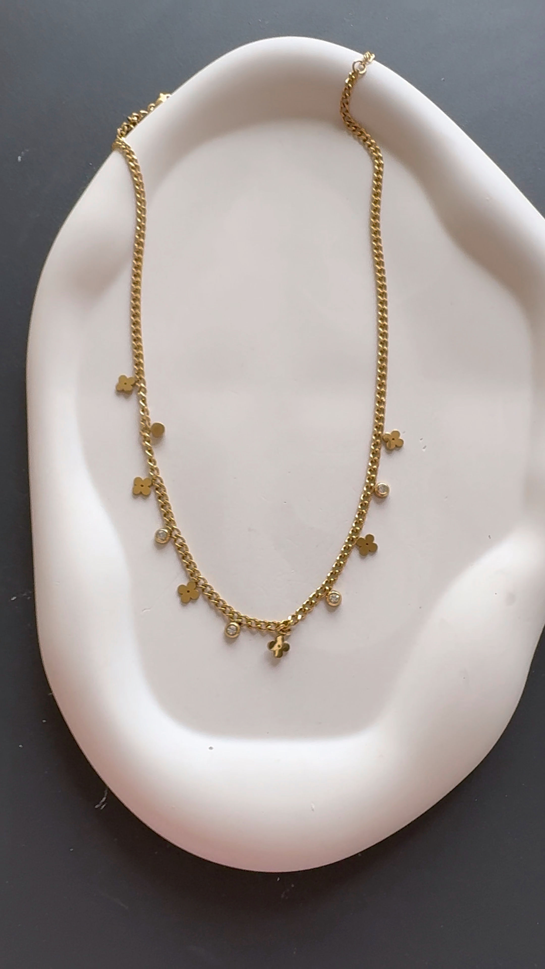 Flower & Diamond Necklace