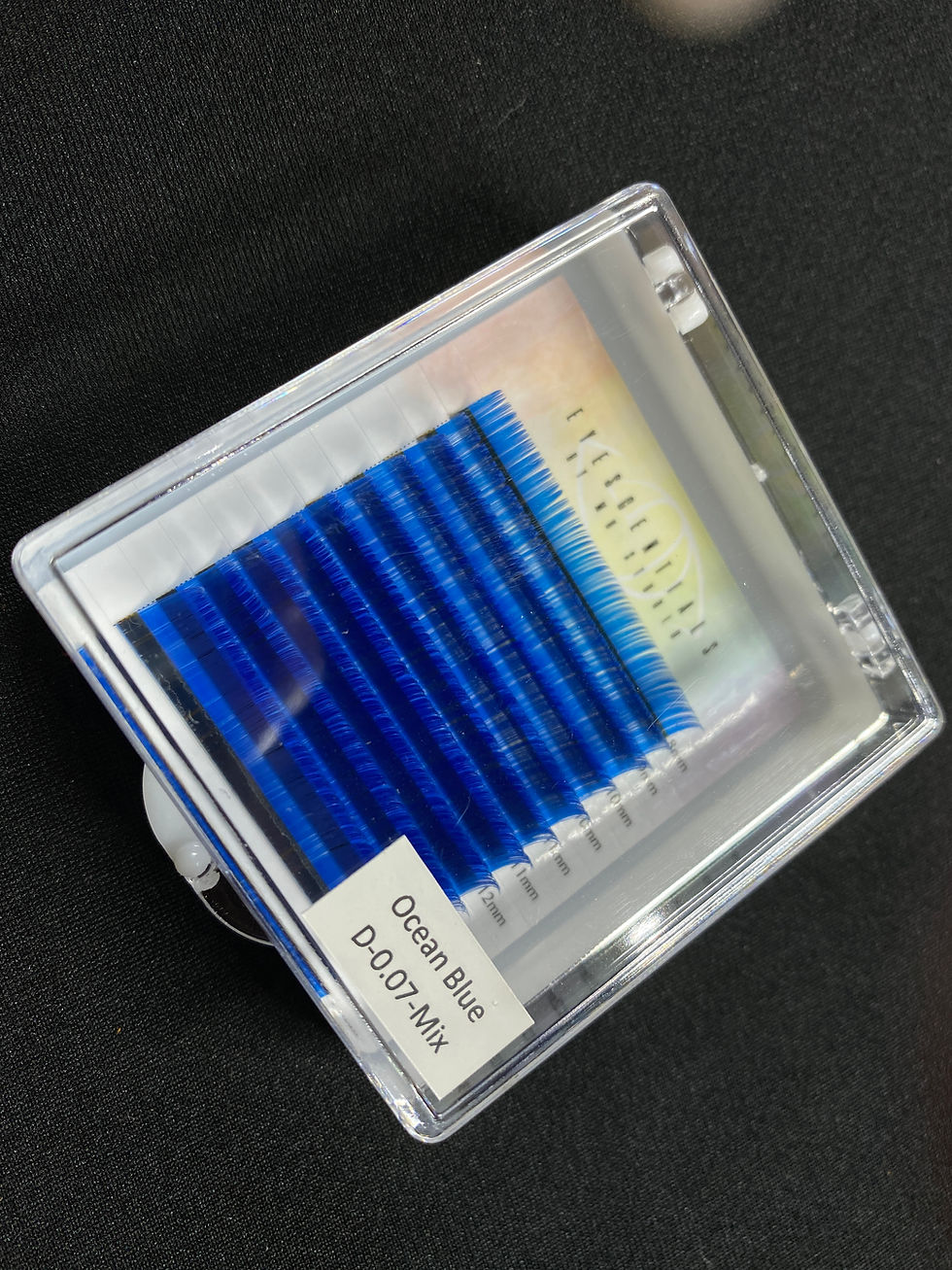 Thumbnail: Creative Coloured Lashes