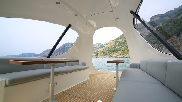 Lazzarini Design , Jet Capsule , boating greece , boatingreece 