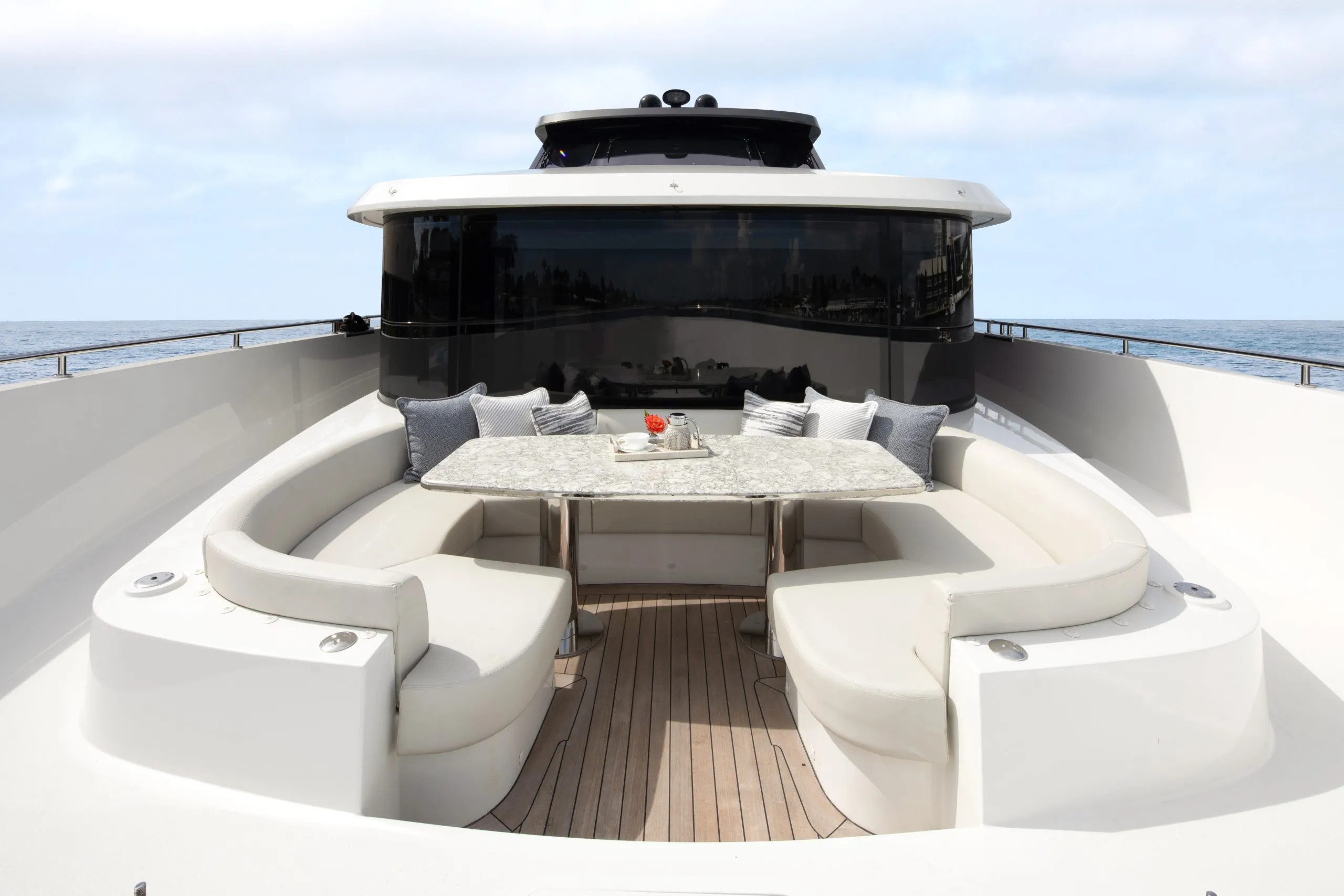 OCEAN ALEXANDER 32 LEGEND , superyacht , boatinggreece , boating greece , boating , yachting, news