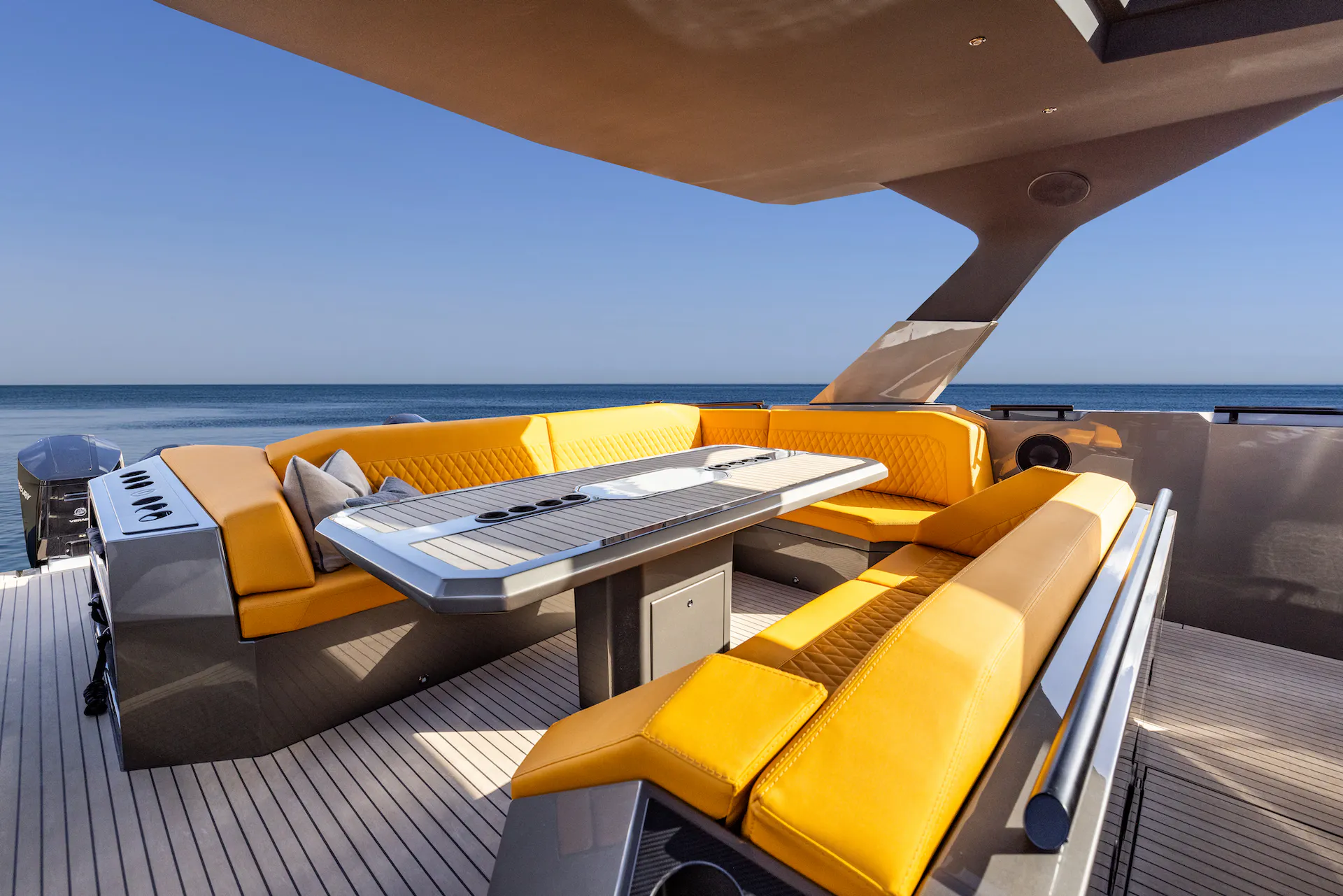 VQ55 SPORTS LIVE , VANQUISH , boating geece , boatingreece , dutch yachts , yachting, speed 