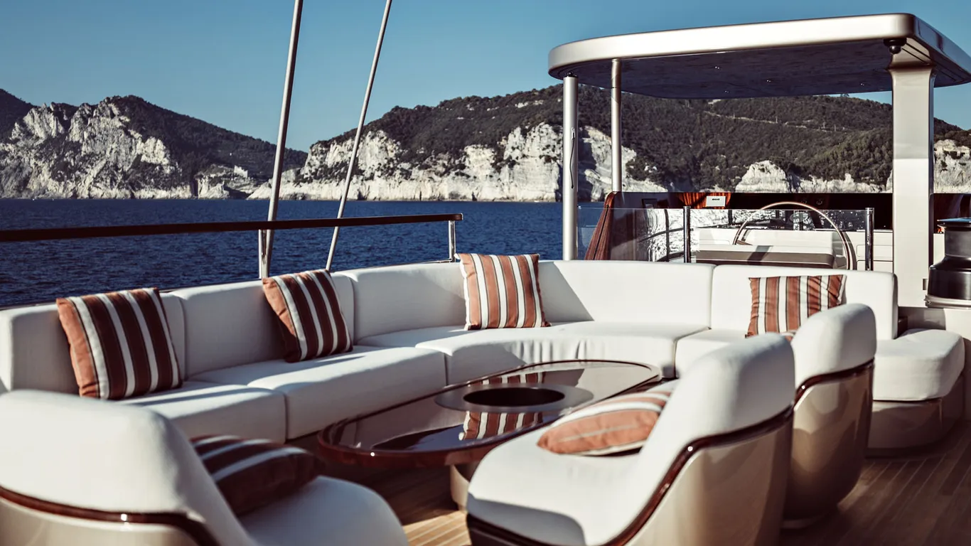 ART EXPLORER , PERINI NAVI ,  FESTIVAL ART EXPLORA , BOATING GREECE , BOATINGREECE , YACHTING , SUPERYACHT , THE  ITALIAN SEA GROYP , ART MUSEUM