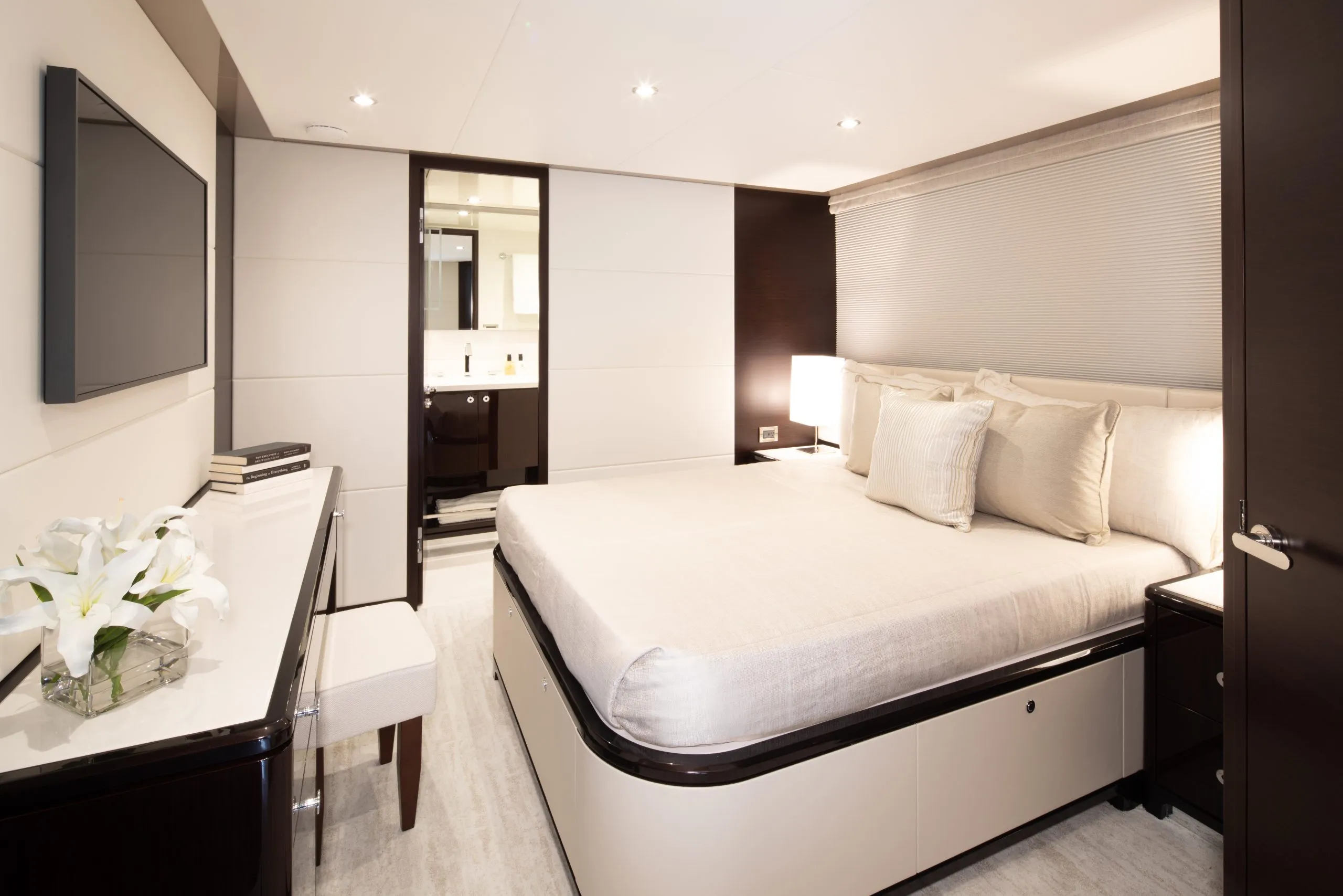 OCEAN ALEXANDER 32 LEGEND , superyacht , boatinggreece , boating greece , boating , yachting, news