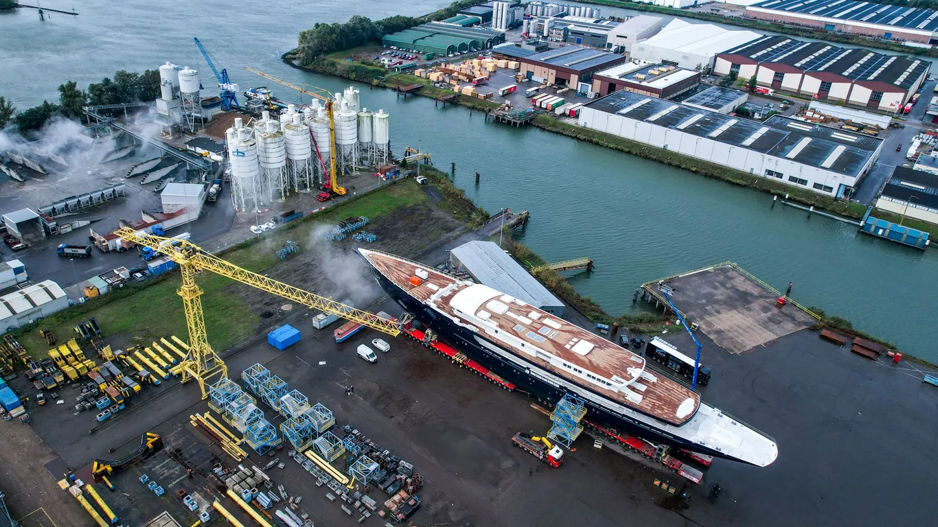 Koru: Το ιστιοπλοϊκό yacht 127 μέτρων του ιδρυτή της Amazon Jeff Bezos