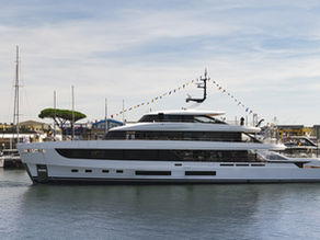 Η Azimut παρουσιάζει τη νέα ναυαρχίδα Grande 44M, έναν νέο ορισμό του σύγχρονου superyacht