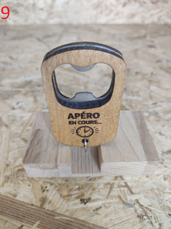 decapsuleur-bois-porte-cle-9.jpg