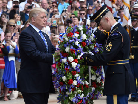 Giving Thanks to Heroes who Died for The U.S. Freedom.