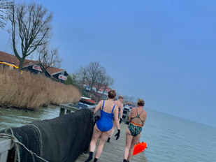 Swimming in 4c water! Can I?