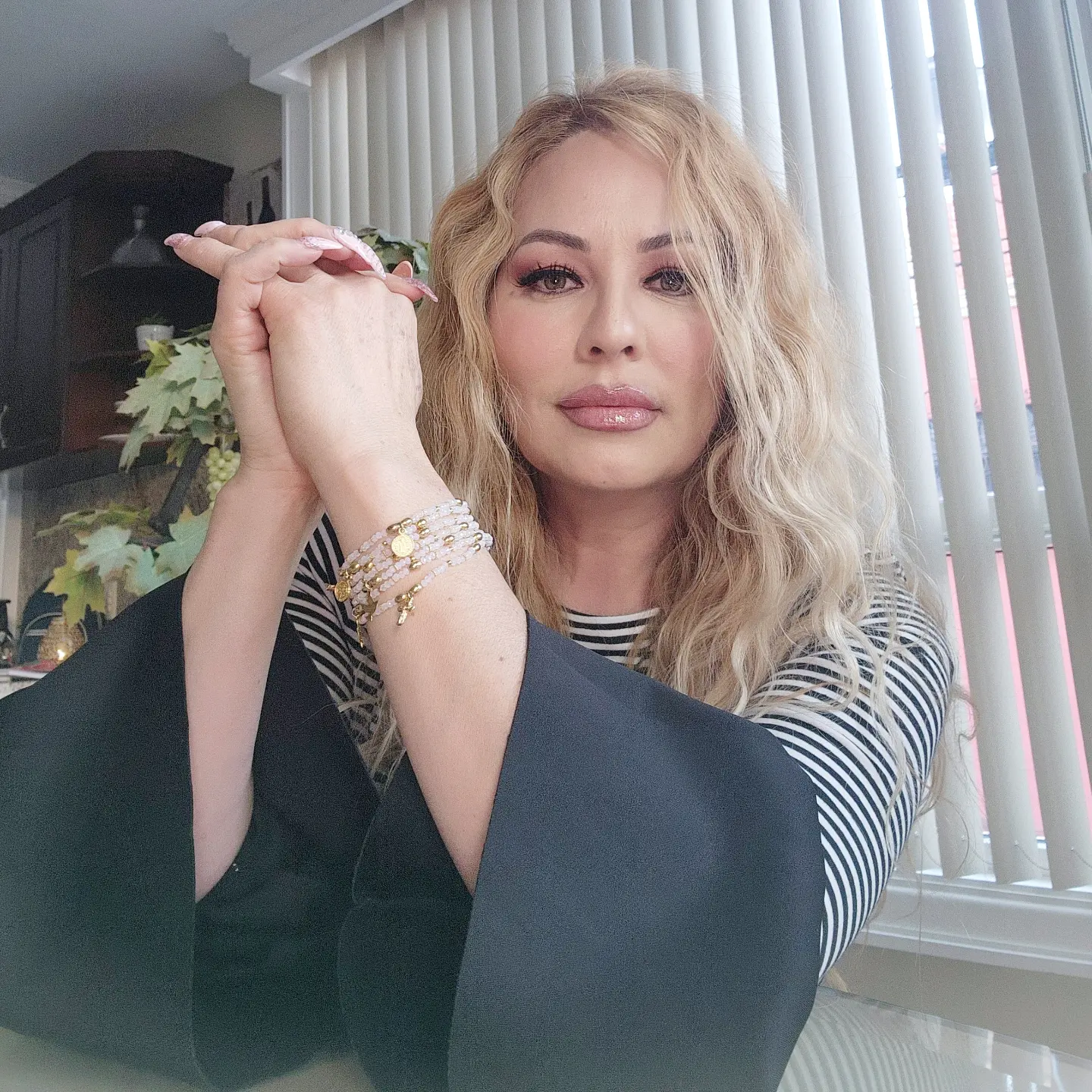 Writer: Nena Fra