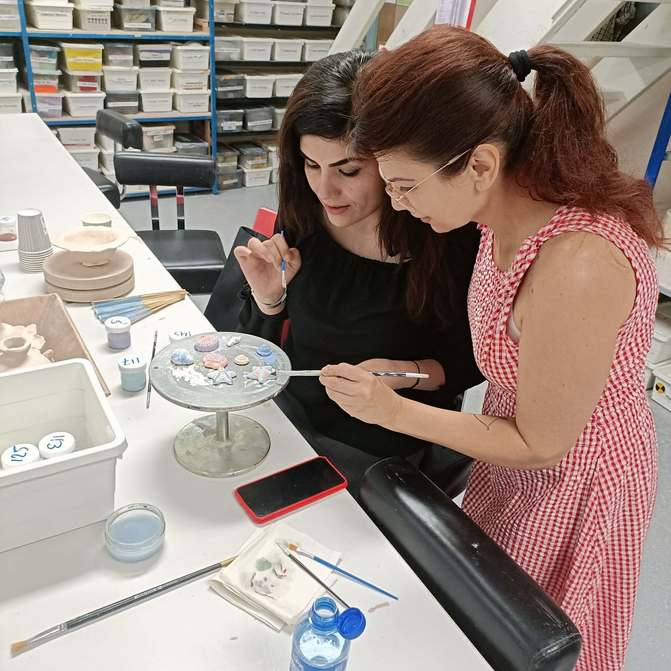 Glazing together as part of Kunst doet Verbinden (Art Connects)