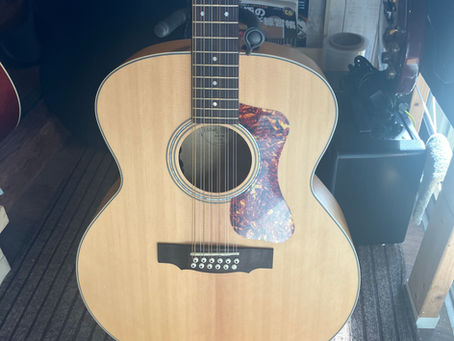 NO.583 Guild F-2512E