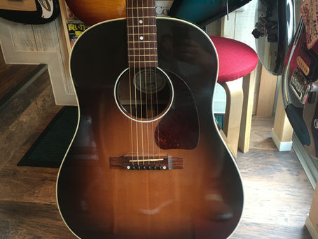 NO.233 ギブソンJ-45