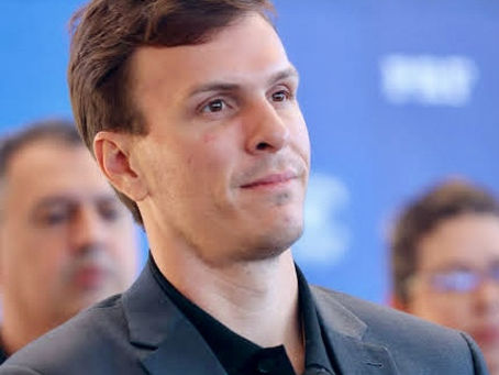 Com trajetória administrativa e articulação política, Miguel Coelho apresenta credenciais ao Senado