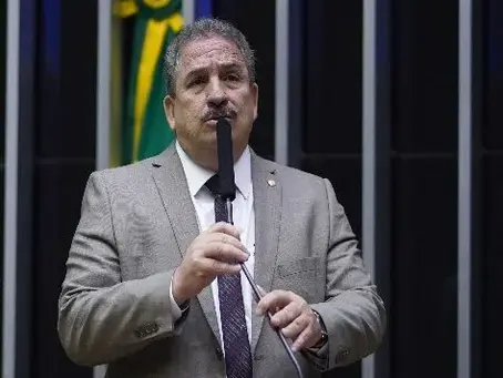 Eriberto Medeiros desiste da reeleição: “É hora de cuidar da saúde e da vida”