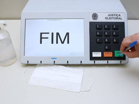 Entenda por que o voto para senador inclui mais dois nomes