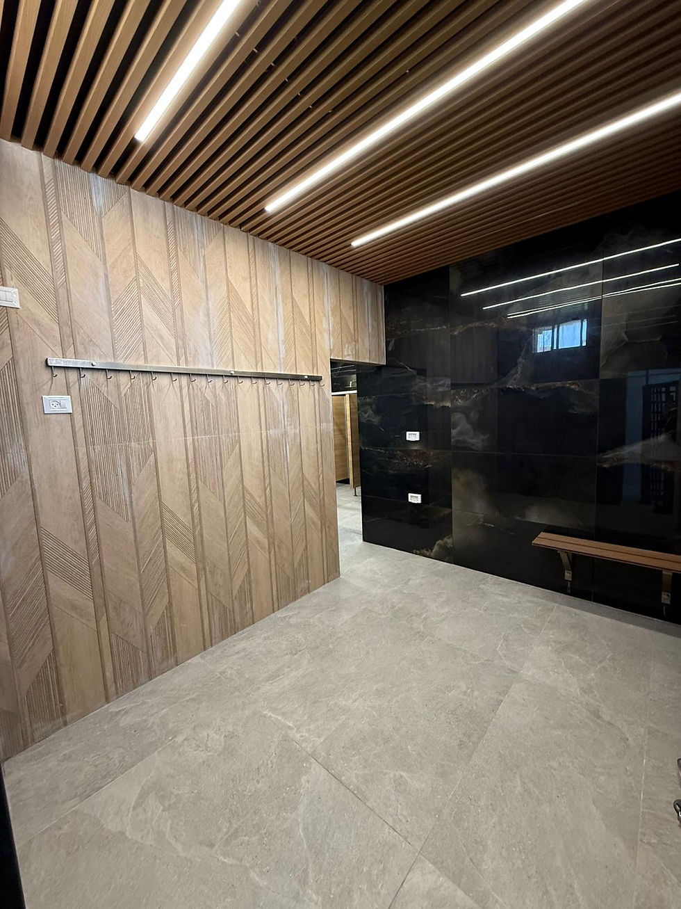 מקווה הגברים 'הנשיאים' במגדל העמק נפתח מחדש לציבור לאחר שיפוץ מקיף, הראשון מזה כשלושה עשורים. השיפוץ כלל עבודות שדרוג ושיפור התשתיות, במטרה להעניק לציבור הטובלים תנאים נאותים ונוחים יותר.
הפרויקט בוצע ביוזמת יו"ר המועצה הדתית, יוסי רואש, ומזכ"ל המועצה יוסי מלכה, שהשקיעו מאמצים ומשאבים משמעותיים לטובת הציבור הפוקד את המקווה.