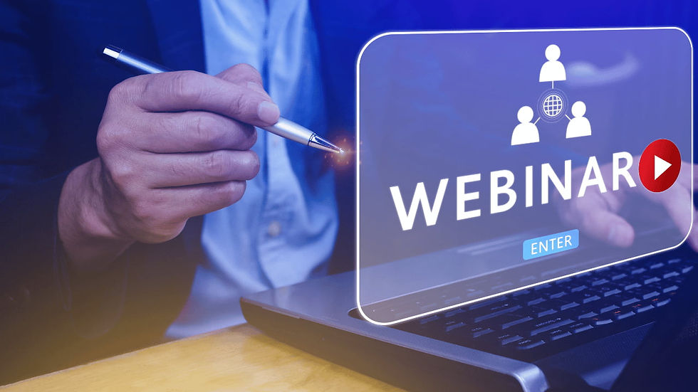 homme-d-affaires-a-l-aide-d-un-ordinateur-portable-avec-webinaire-ebusiness-browsing-connection-technologie-en-ligne-webdiffusion-education-en-ligne-technologie-de-communication-sur-le-web-elearning