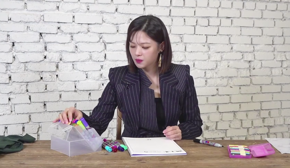 Jeongyeon 200213