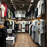 T-shirt shop.jpg