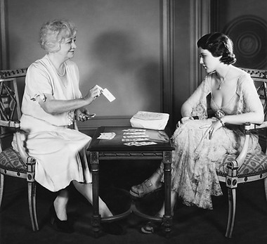 Two Old Dears reading tarot