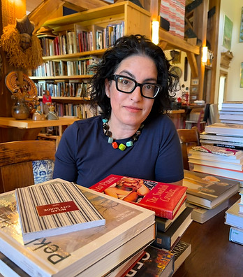 2026 BOOK BARN HEADSHOT TIHS ONE.jpg