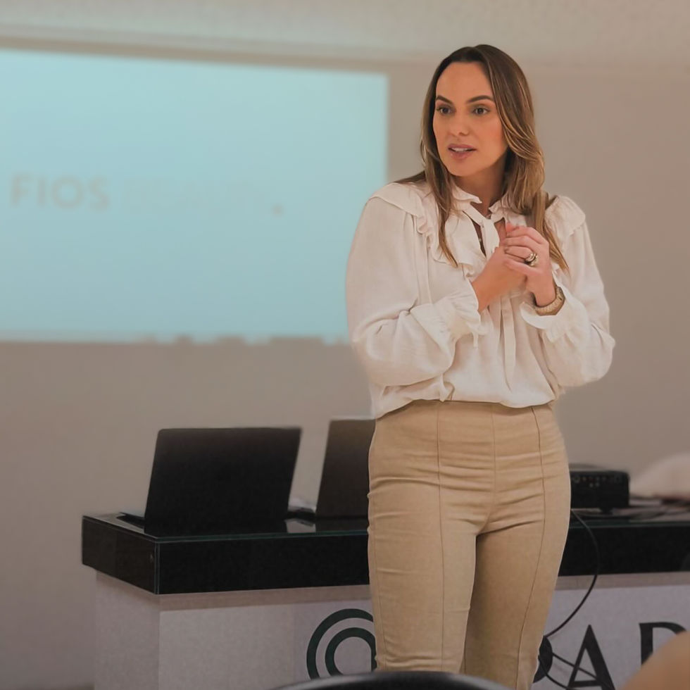Propósitos, fé e estratégia: Monique Casado conduz encontro especial com o time FIOS BEAUTY Maceió