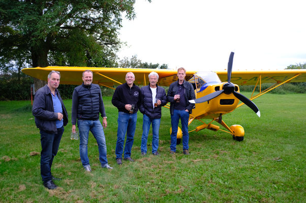 Rassemblement de passionnées de Savage à l'aérodrome Bischofsberg-Mellrichstadt en Allemagne! He