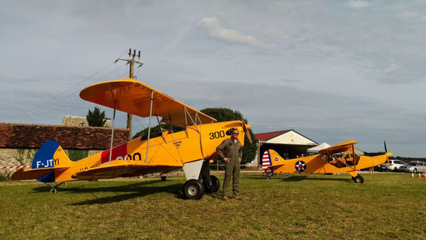 Vol en patrouille à ULM Racan : un spectacle haut en couleurs!