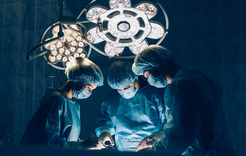 Surgeons focusing on surgery 