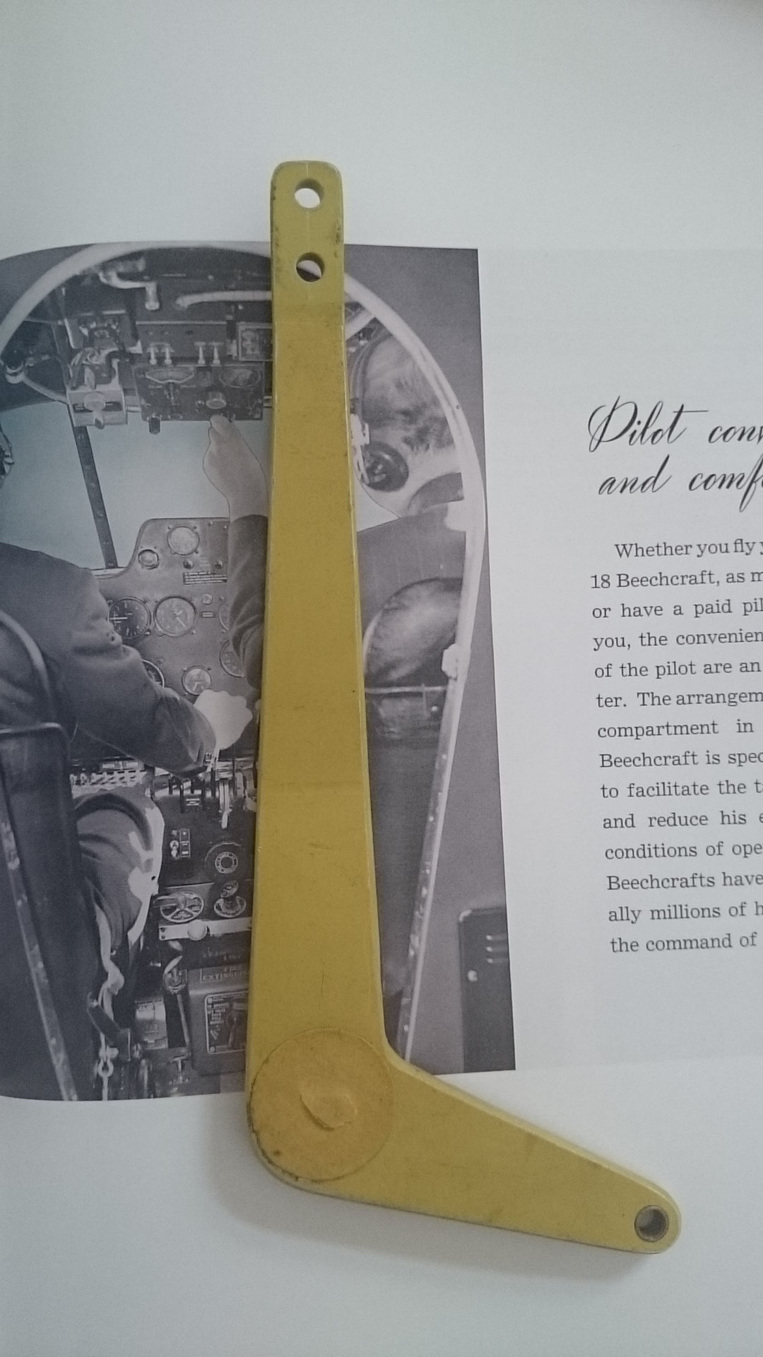 Beech 18 Mixture lever NOS 404-189068