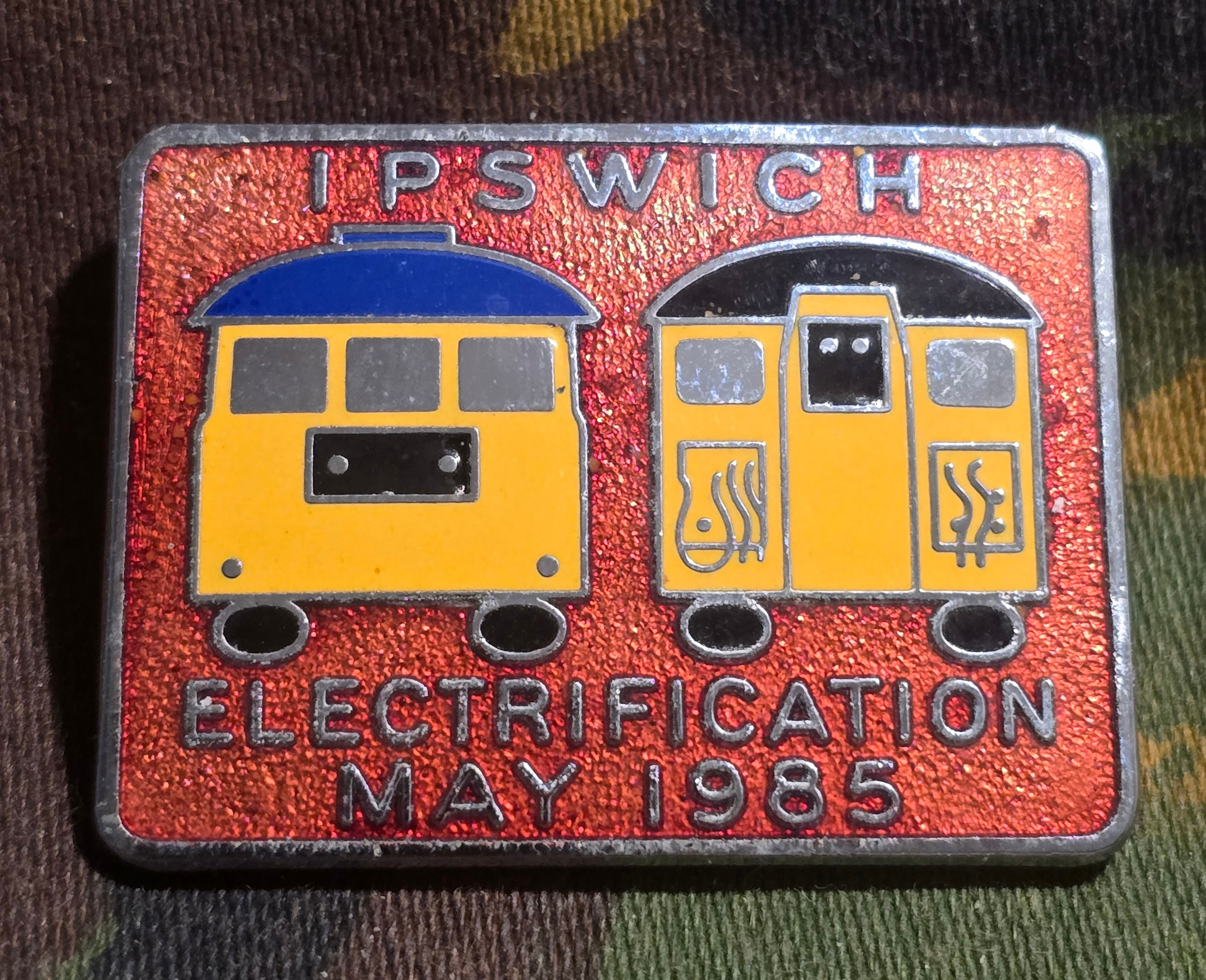Enamel Pin Badge Commemorates The Ipswich Electrification Project In May 1985