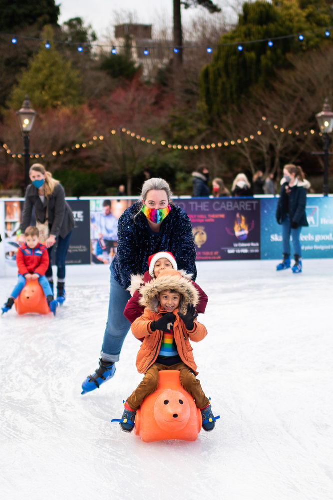 Iceskating at Calverley Gardens in Royal Tunbridge Wells Family Photographer in Kent & Sussex